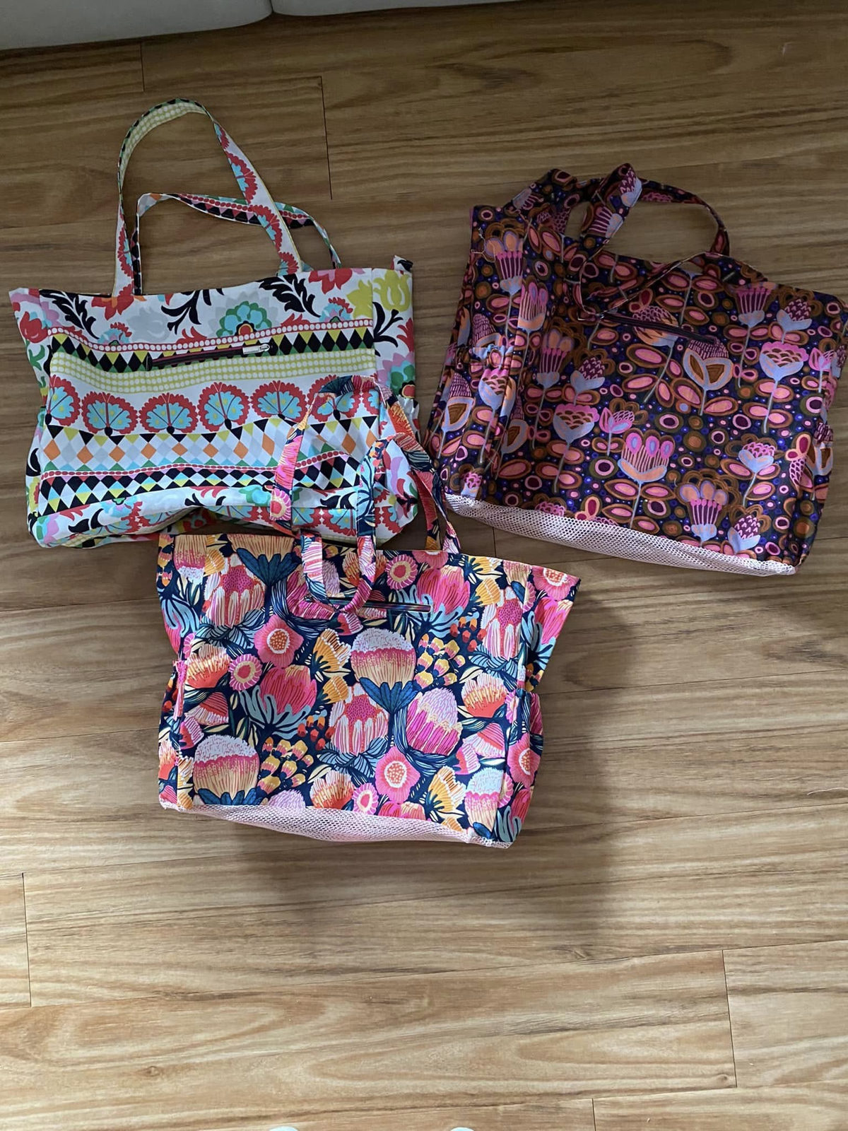 Floral tote bags